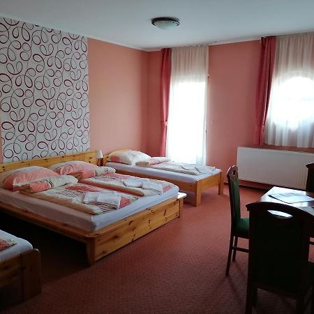 Medgyaszay Panzio Bed and Breakfast Nagykanizsa Buitenkant foto