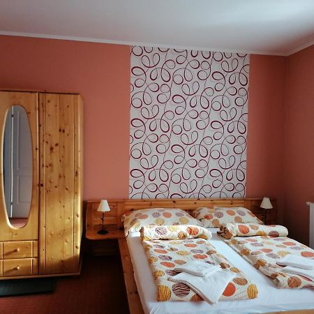 Medgyaszay Panzio Bed and Breakfast Nagykanizsa Buitenkant foto