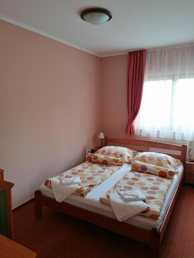 Medgyaszay Panzio Bed and Breakfast Nagykanizsa Buitenkant foto