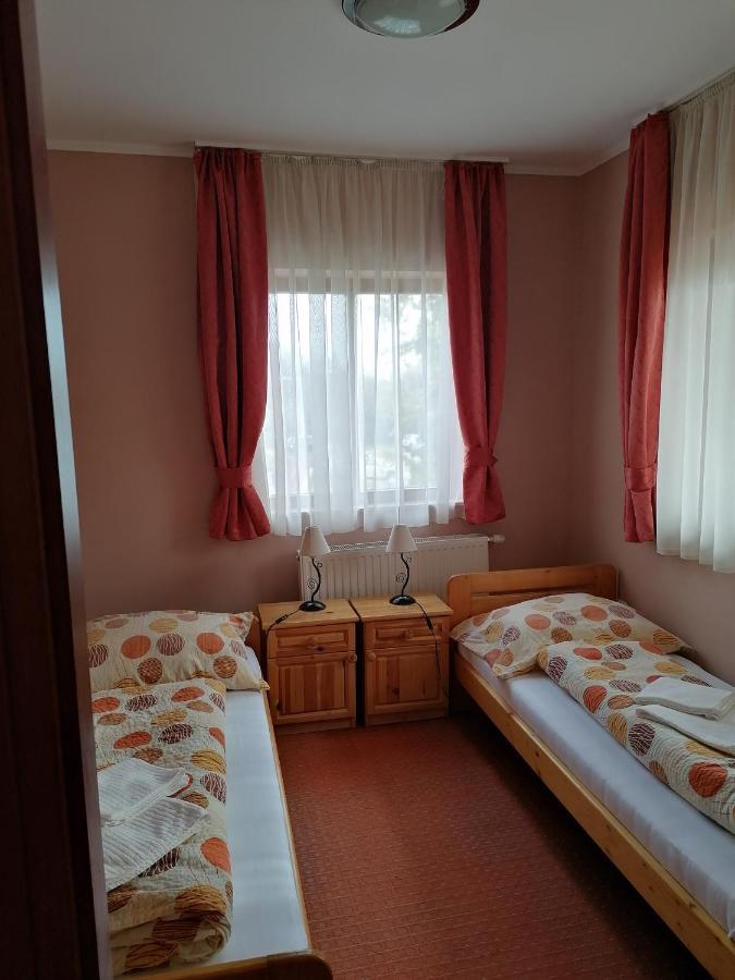 Medgyaszay Panzio Bed and Breakfast Nagykanizsa Buitenkant foto